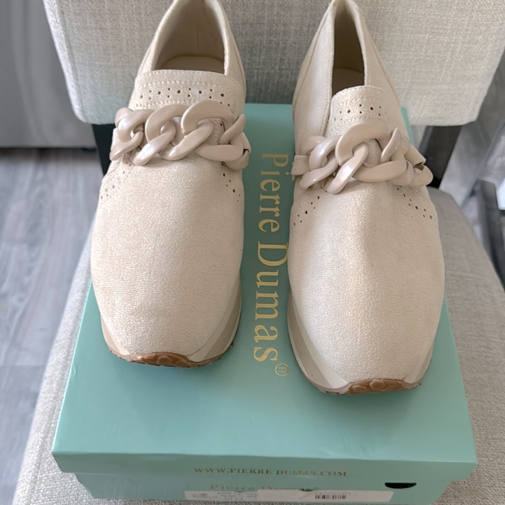 Women's shoe size 8 Never worn